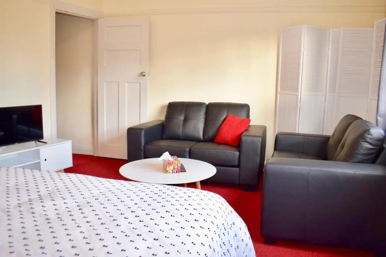 Comfortable 3 Bedroom Apartment In Trendy Haberfield Sydney Exterior photo