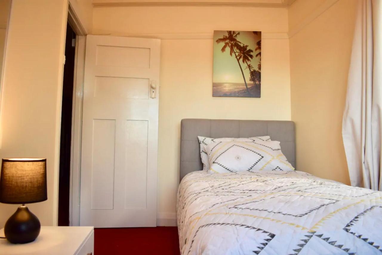Comfortable 3 Bedroom Apartment In Trendy Haberfield Sydney Exterior photo